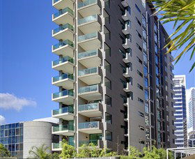 Quattro On Astor Apartments - Events Australia 0