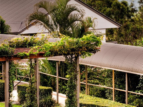 Mercure Clear Mountain Lodge Spa And Vineyard - Events Australia 4