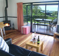 Ocean View Estate Accommodation - Events Australia