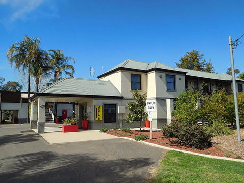Narrabri Motel And Caravan Park - Accommodation Europe 2