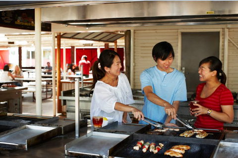 Ayers Rock - Outback Pioneer Lodge - Events Australia 8