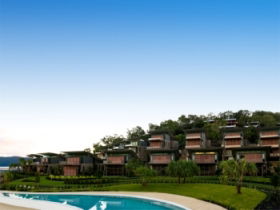Yacht Club Villas - Accommodation Europe 1