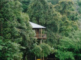 Secrets On The Lake - Events Australia 0