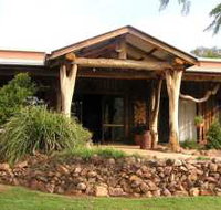 The Hollow Log Country Retreat - Events Australia