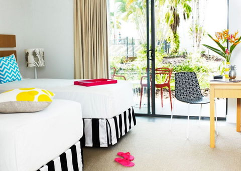 QT Port Douglas - Tourism Bookings 1