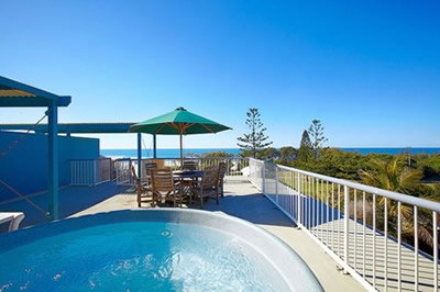 Surf Club Apartments - Events Australia 4