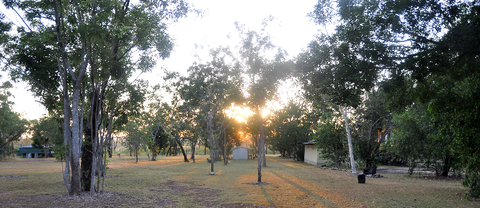 The Bark Hut Inn - Accommodation Europe 1