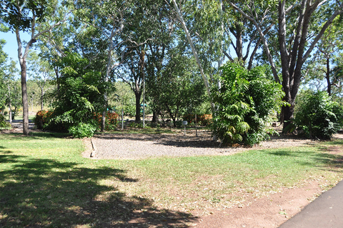 The Bark Hut Inn - Accommodation Europe 5