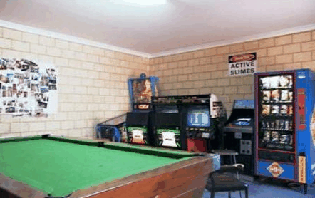 Gold Dust Backpackers YHA - Events Australia 3