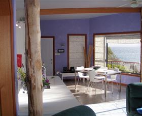 Larus Waterfront Cottage - Tourism Bookings 3