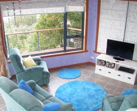 Larus Waterfront Cottage - Tourism Bookings 5