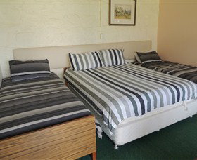 Ross Caravan Park & Heritage Cabins - Events Australia 3