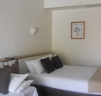 Burkes Hotel Motel - Events Australia