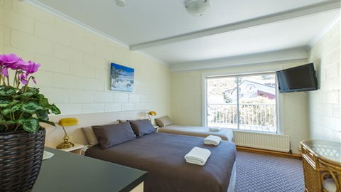 Falls Creek Hotel - Events Australia 0