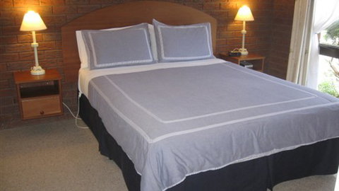 Paradise Court Villas - Events Australia 1