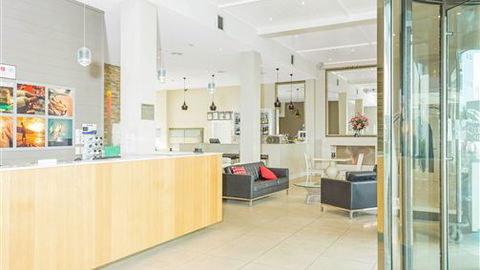 Quality Suites Deep Blue - Events Australia 3