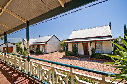 Torquay 1903 Period Cottages - Tourism Bookings 0