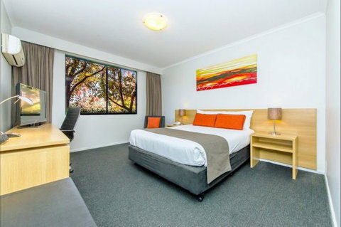 Alpha Canberra Hotel And Apartments - Tourism Bookings 3