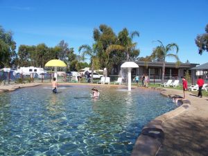 BIG4 Yarrawonga Mulwala Lakeside Holiday Park - Events Australia 0