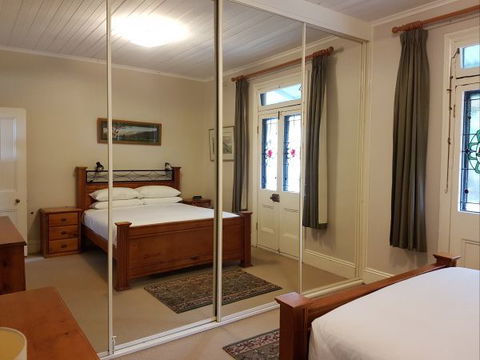 Newcastle Terraces And Apartments - Harbourside Apartment - Tourism Bookings 14