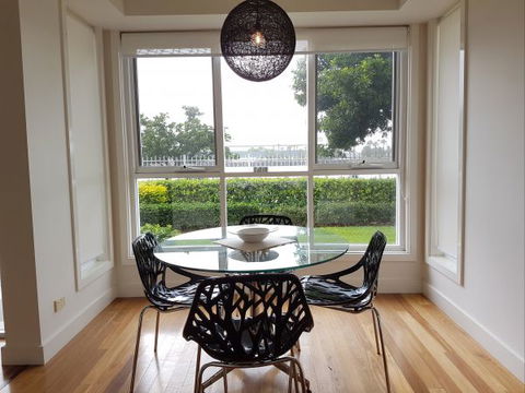 Newcastle Terraces And Apartments - Harbourside Apartment - Tourism Bookings 16