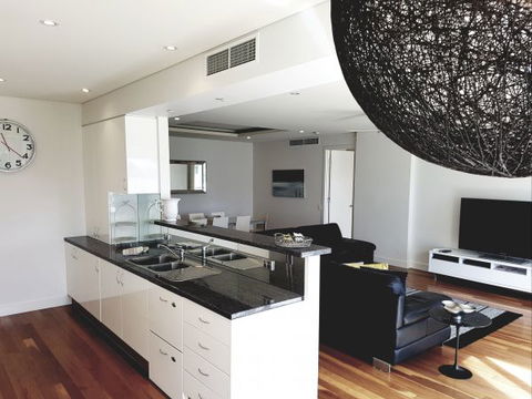 Newcastle Terraces And Apartments - Harbourside Apartment - Tourism Bookings 25