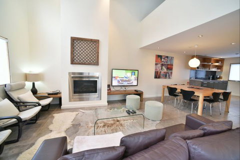 Oberdere Three - Events Australia 44