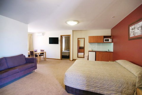 Willows Motel Goulburn - Events Australia 1