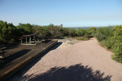 Wolfe Creek Crater Camp At Wolfe Creek Crater National Park - Events Australia 15
