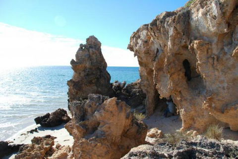 Wolfe Creek Crater Camp At Wolfe Creek Crater National Park - Events Australia 0