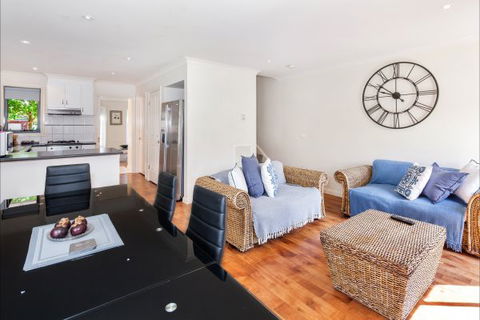 Phoenix House - Ballarat Townhouses - Events Australia 2