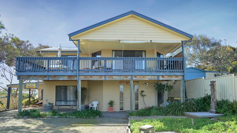 Beach Bound - Events Australia 0