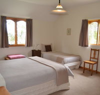 Herons Rise Vineyard Accommodation - Tourism Bookings