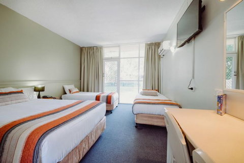 Artesian Spa Motel - Events Australia 16