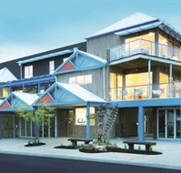 The Island Accommodation - Phillip Island YHA - Events Australia