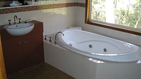 Halls Gap Hideaway - Tourism Bookings 1