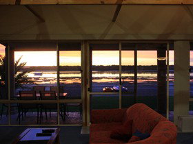 Baird Bay Ocean Eco Apartments - Events Australia 3