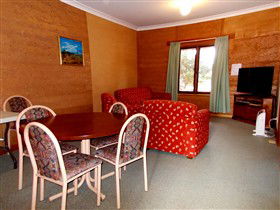 Mud Hut Motel - Tourism Bookings 2
