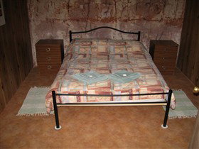 Radeka Downunder Underground Motel And Backpacker Inn - Events Australia 1