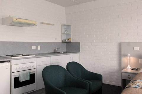 Adina Place Motel Apartments - Accommodation Europe 1