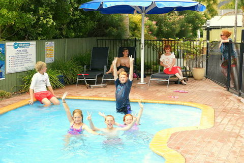 Albatross Holiday Units - Tourism Bookings 5