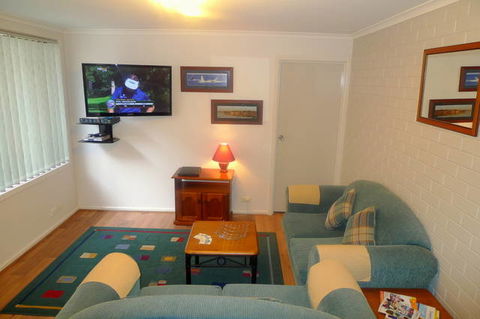 Albatross Holiday Units - Tourism Bookings 6