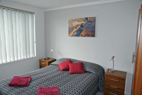 Albatross Holiday Units - Tourism Bookings 8