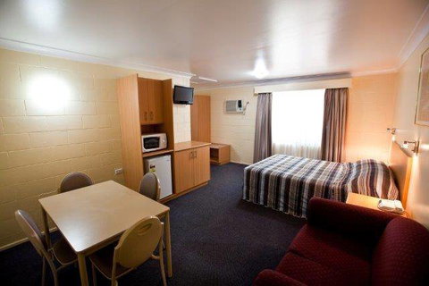 All Seasons Motor Lodge - Accommodation Europe 1
