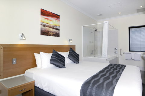 Assured Ascot Quays Apartment Hotel - Events Australia 6