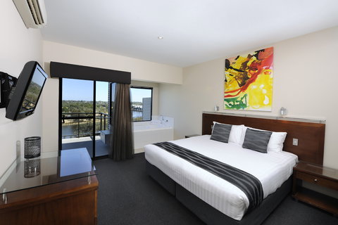 Assured Ascot Quays Apartment Hotel - Events Australia 7