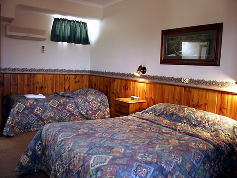 Astor Motor Inn - Tourism Bookings 1