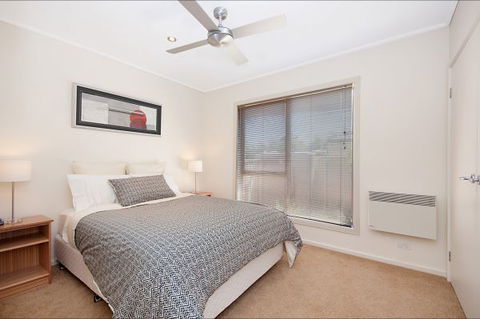Hamilton Accommodation - Tourism Bookings 6