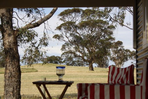 Rabbiter's Hut - Tourism Bookings 4