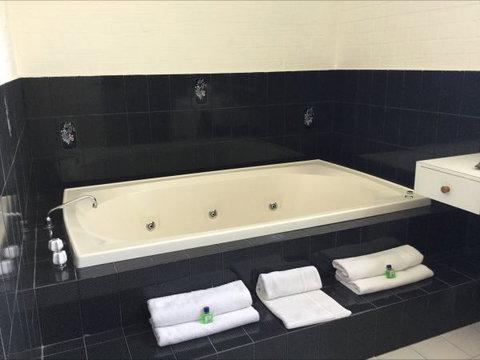 Settlement Motor Inn - Events Australia 1